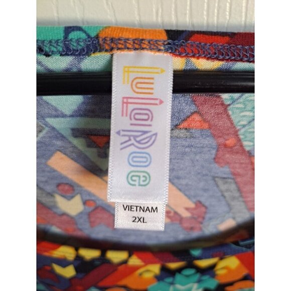 LuLaRoe Women's 2XL Multicolor Short Sleeve Tunic Faces and Geometric Shapes - Picture 2 of 6